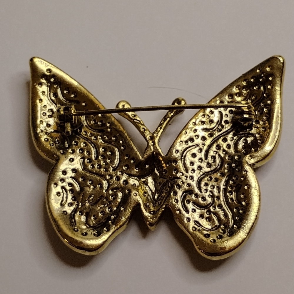 Liz Claiborne Faceted Gem‎ and Simulated Pearl Butterfly Brooch - Picture 2 of 3